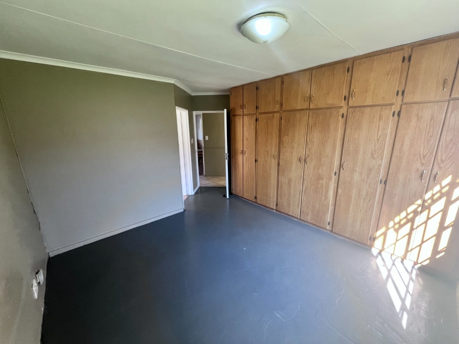 2 Bedroom Property for Sale in Heuwelsig Free State